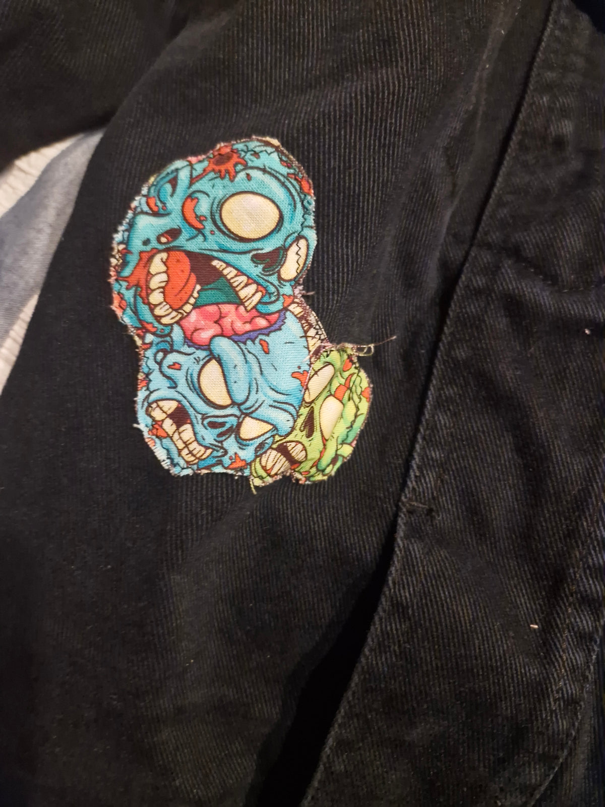 Zombiesss.... UNISEX/MENS